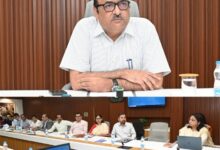 सीएम हेल्पलाइन में दर्ज शिकायतों का गंभीरता से निराकरण करें- मुख्य सचिव विकासशील