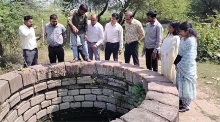 आयुक्त तारन प्रकाश सिन्हा ने बेमेतरा जिले में वीबी-जी राम जी योजना के कार्यों का किया सघन निरीक्षण