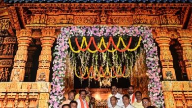 नवरात्रि पर उप मुख्यमंत्री विजय शर्मा ने पिपरिया में विभिन्न दुर्गा उत्सव समितियों के पंडालों में पहुंचकर की पूजा-अर्चना