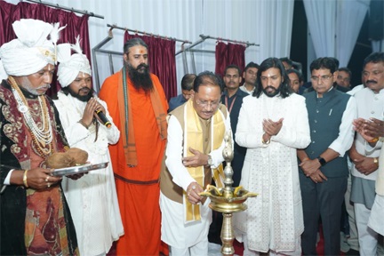बाबा गुरु घासीदास जी के सत्य, अहिंसा और सामाजिक समरसता के मार्ग पर आगे बढ़ रही प्रदेश सरकार : मुख्यमंत्री विष्णु देव साय बाबा गुरु घासीदास जी के सत्य, अहिंसा और सामाजिक समरसता के मार्ग पर आगे बढ़ रही प्रदेश सरकार : मुख्यमंत्री विष्णु देव साय