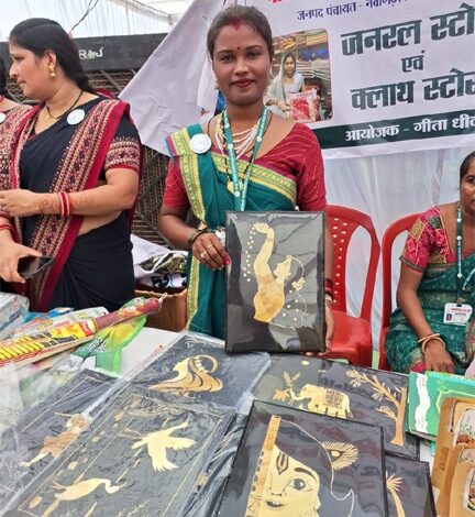 सेवा संकल्प अभियान : सेवा की कहानी : धान के पैरे से धनेश्वरी ने गढ़ी आत्मनिर्भरता की नई पहचान, कला को बनाया कमाई का जरिया