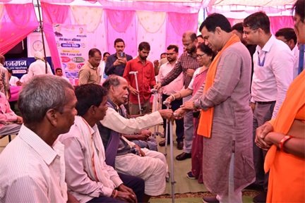 सरकार आपके द्वार: कोटमीकला, अंधियारखोह और गुदुमदेवरी में सेवा सेतु शिविर आयोजित सरकार आपके द्वार: कोटमीकला, अंधियारखोह और गुदुमदेवरी में सेवा सेतु शिविर आयोजित