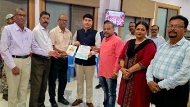 बस्तर के बाढ़ प्रभावितों की मदद के लिए आगे आए सामाजिक संगठन और सहकारी बैंक परिवार